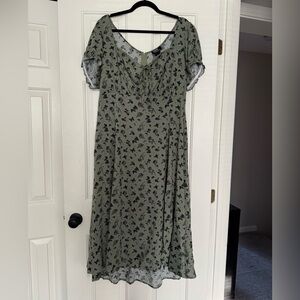 Hot Topic Green Empire Midi Dress